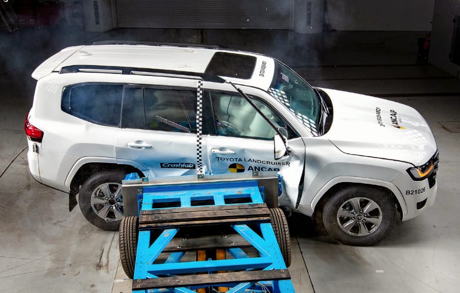 Результати краш-тесту LC300 тюнінг в Україні купити ціна