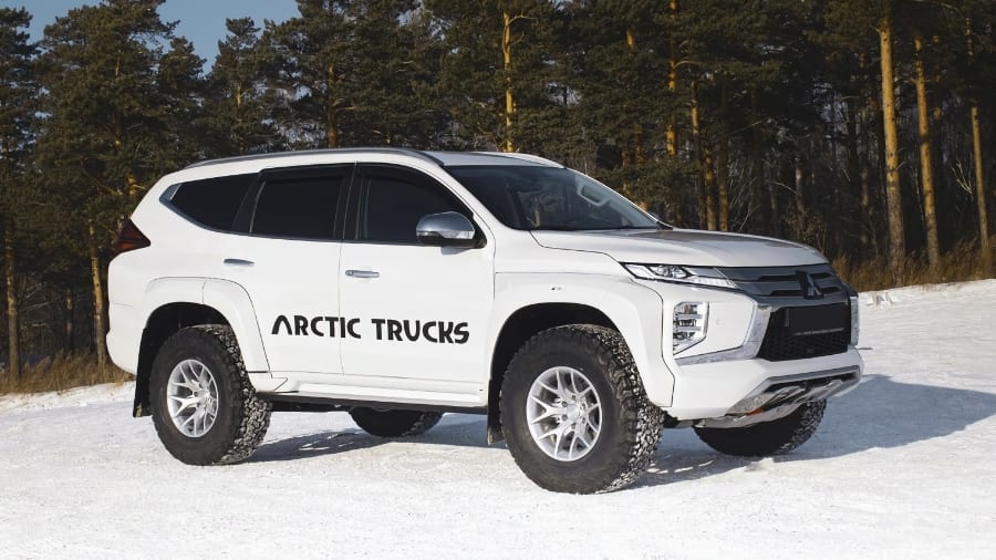 Ліфтований Mitsubishi Pajero Sport для офроуду купити в Україні ціна тюнінг ліфт-комплект