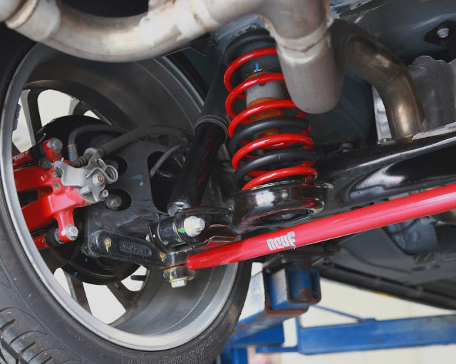 Как поменять пружину внедорожника собственноручно