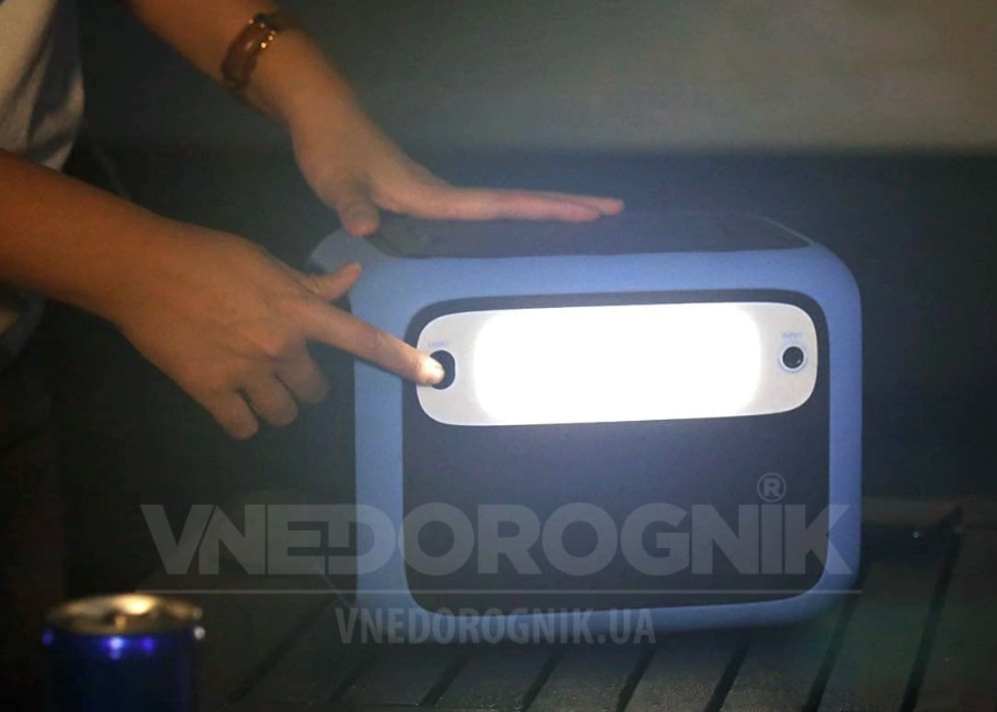 Зарядна станція з ліхтариком купити в Україні замовити в наявності ціна