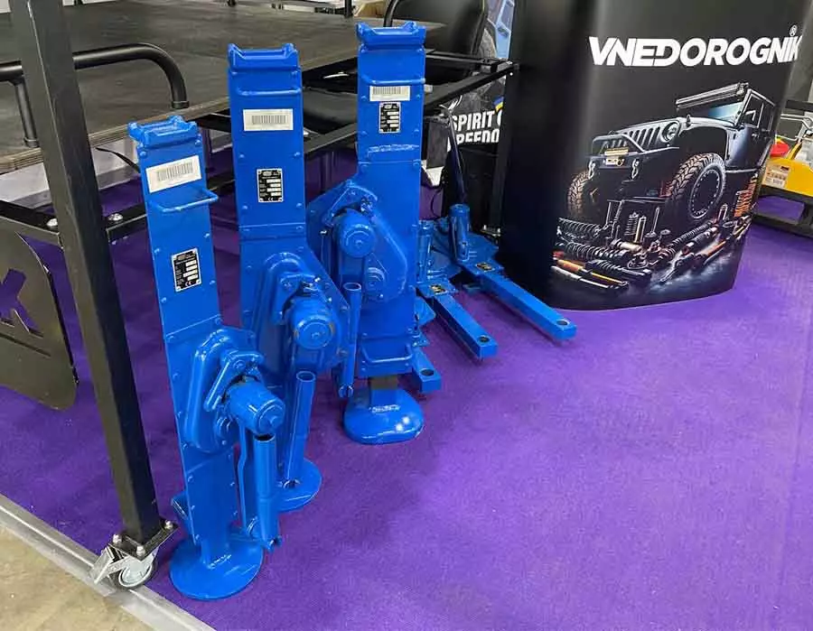 купить домкрат BRANO