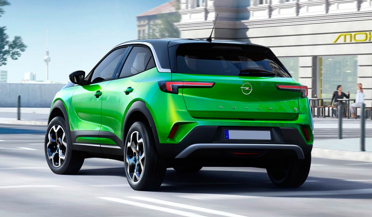 Новый кроссовер Opel Mokka обновил интерьер