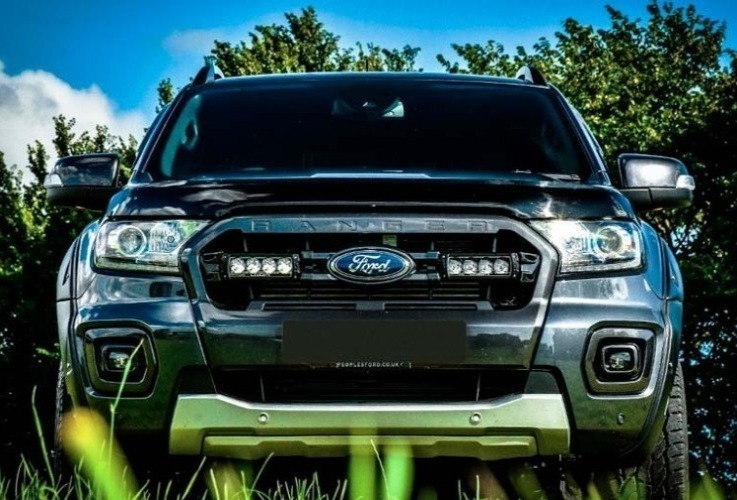 Комплект оптики для Ford Ranger 2019 з кріпленням в решітку радіатора купити в Україні ціна