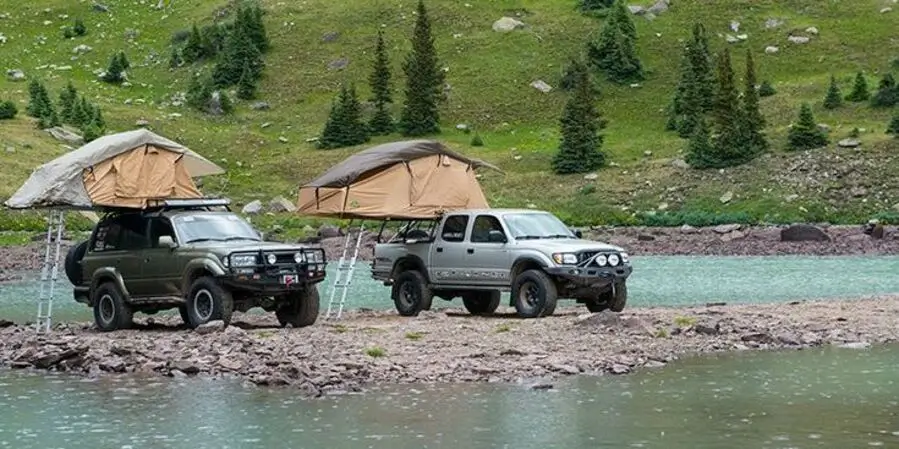off-road vehicles with rooftop tents