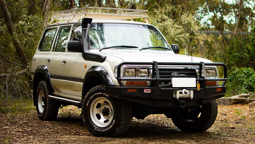 Рамний позашляховик Toyota Land Cruiser 100