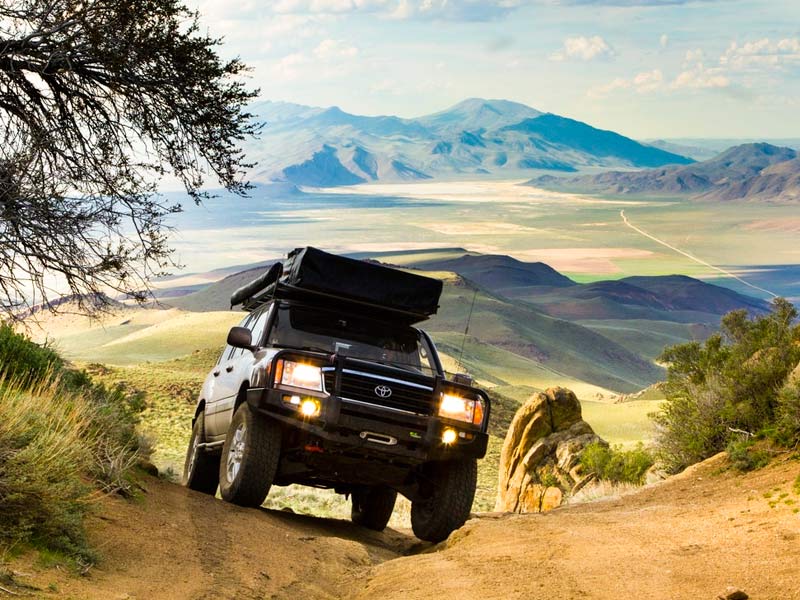 Toyota Land Cruiser 100 - особливості позашляховика