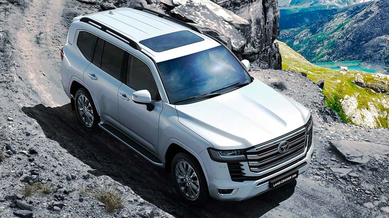 Юбилейная версия на горном спуске - обзор внедорожника