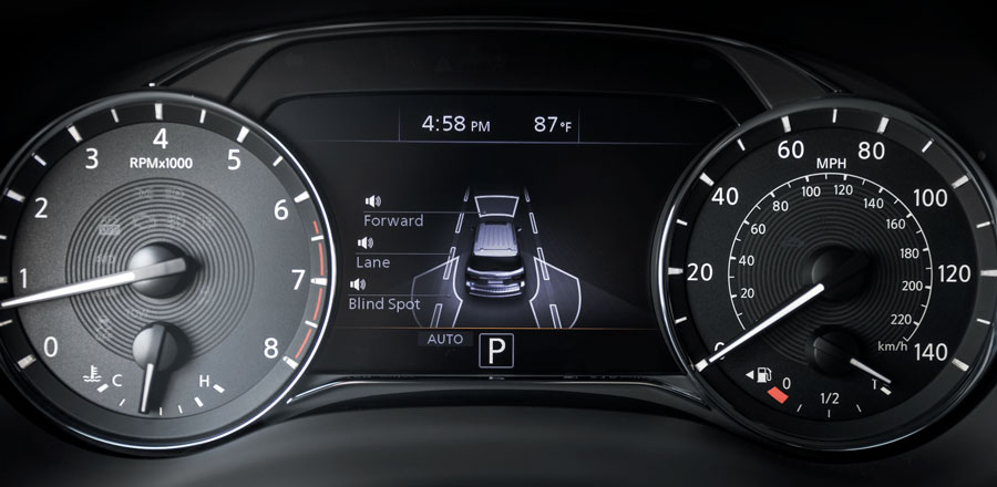 Бортовой компьютер нового внедорожника от Infiniti QX80 фото