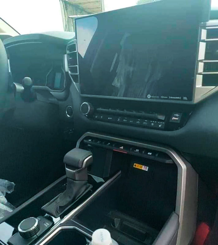 Інтер'єр нової Тундри купити аксесуари в Україні