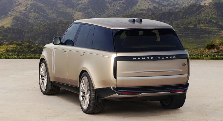 Вид ззаду на новинку від Land Rover.