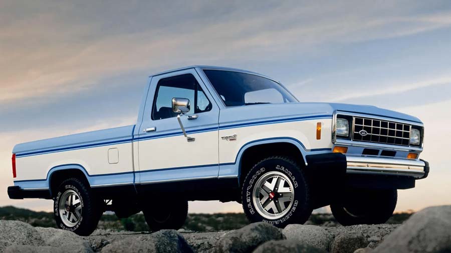 Ford Ranger першого покоління 1983 року запчастини тюнінг в Україні для пікапів