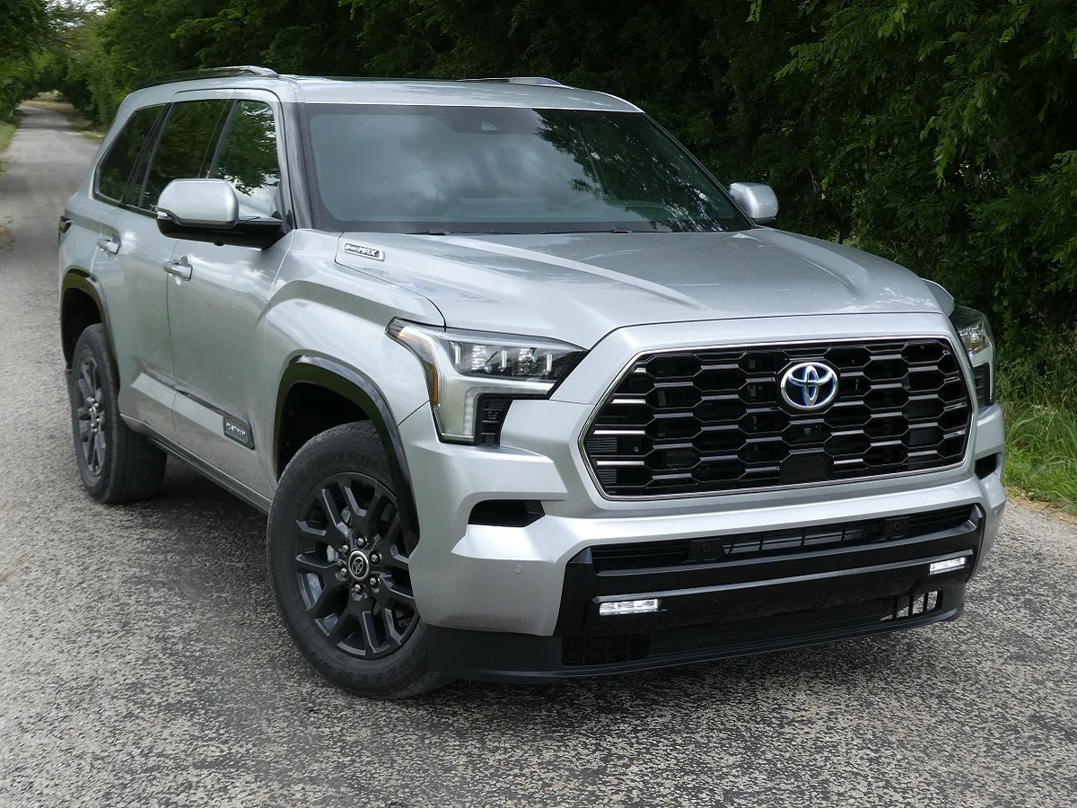 Toyota Sequoia (2023)