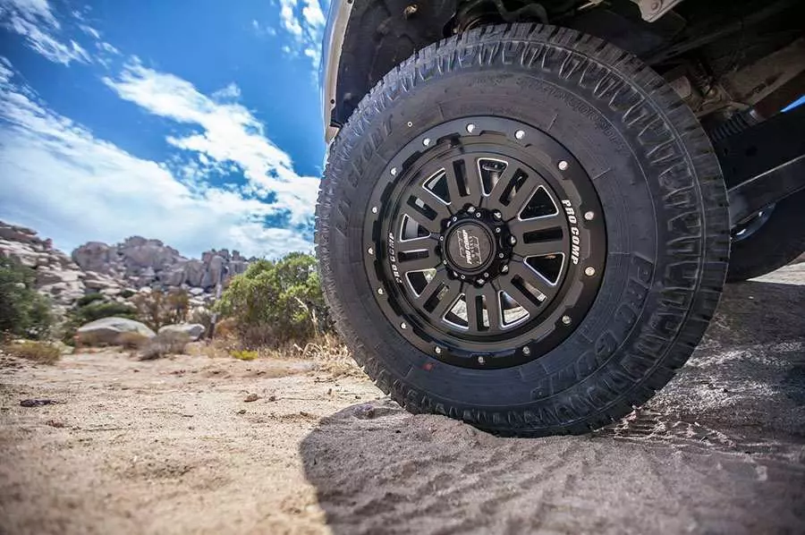 купити комплект підвіски Pro Comp