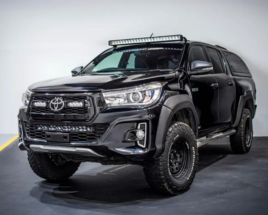 Комплект оптики на Toyota Hilux з кріпленням на дах без рейлинга LAZER 3001-HILUX-65-K