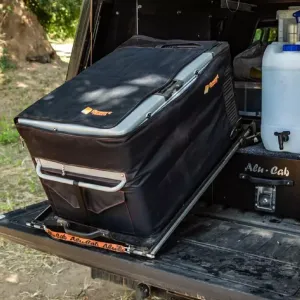 Раздвижная наклонная полка для холодильника Alu-Cab 80 л черная