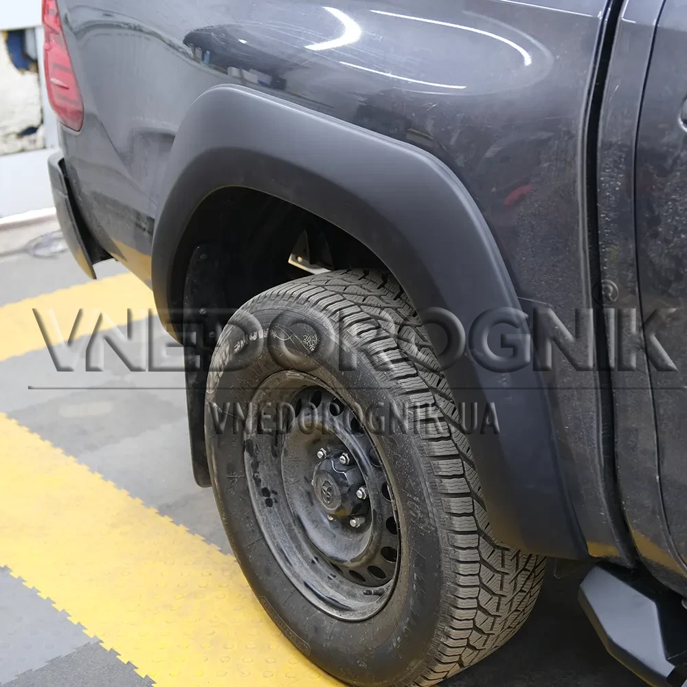 Расширители крыла под покраску EGR Toyota Hilux 15+ #FF239380