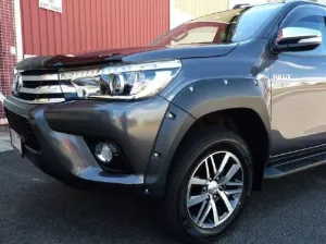 Розширювач крила (не фарбовані) EGR Toyota Hilux 15+ #FF239380