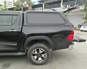 Кунг на Toyota Hilux від 2015 чорний з бічними скляними вікнами - Aeroklas