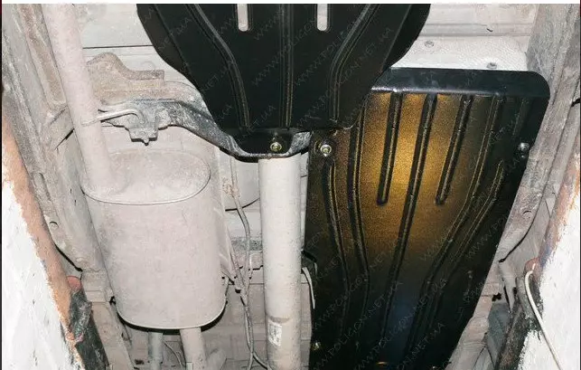 Защита бака Nissan Navara 2010-2019 - A