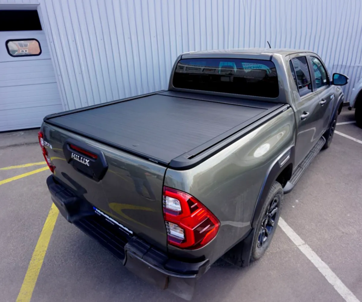 Ролет электрический на Toyota Hilux 2015+ от EGR