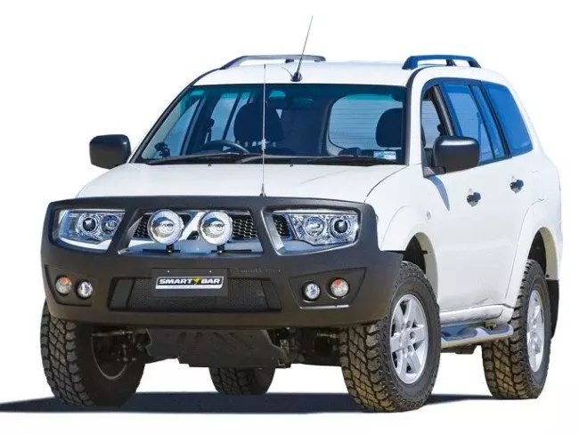 Передний бампер ARB Smartbar для Mitsubishi L200 09-15 LED (поворотники и габариты) SA142BL141