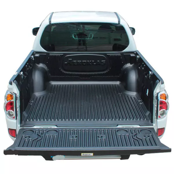 Insert in the body of Mitsubishi L200 2012-2015 - Aeroklas