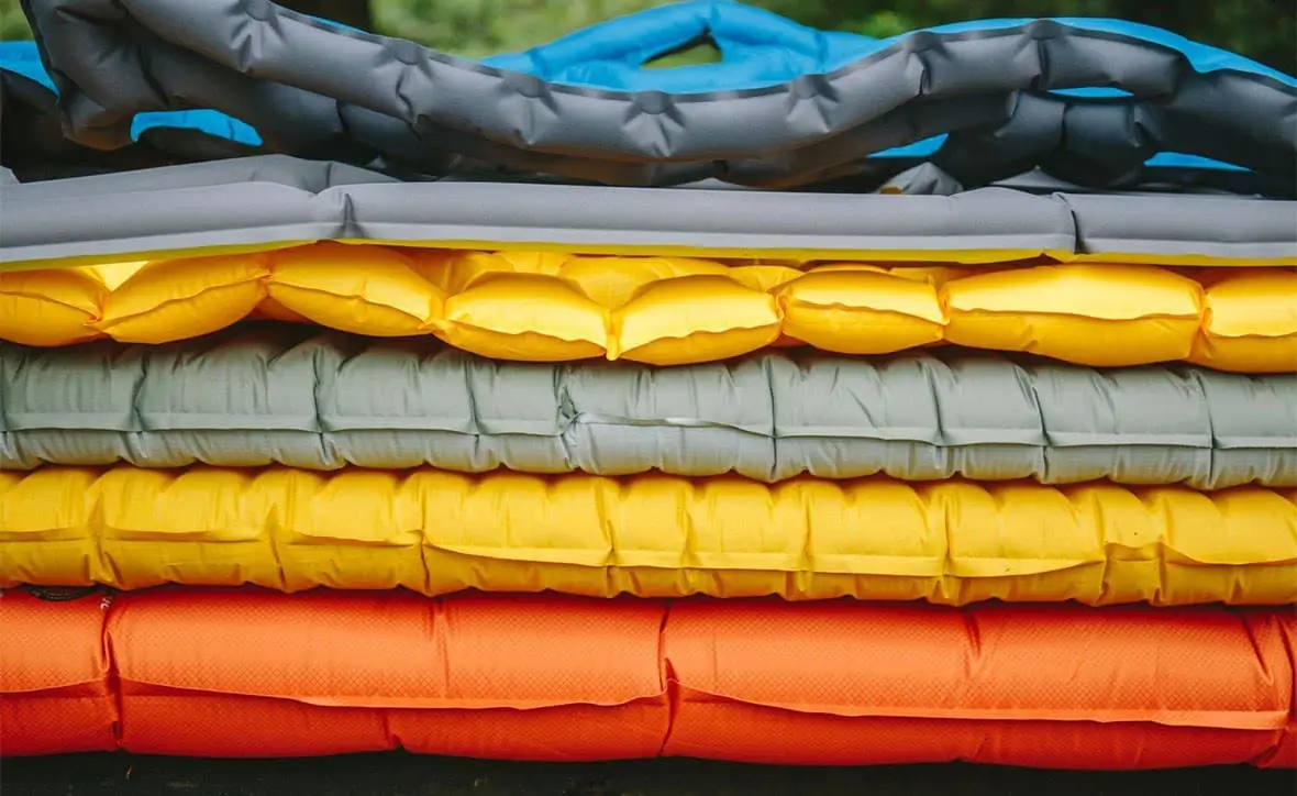 товщина самонадувних килимків