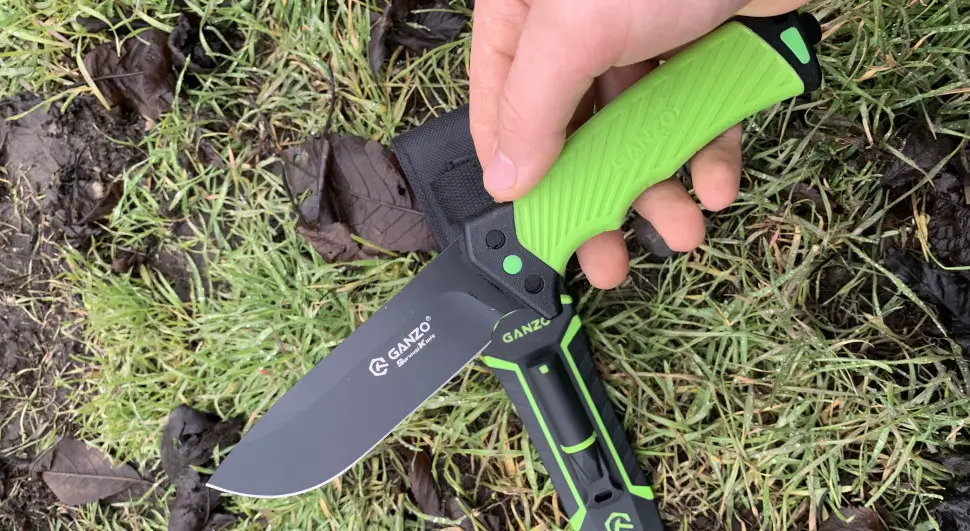 ніж з фіксованим лезом